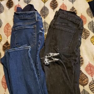 Old navy maternity Rockstar jeans size 8L